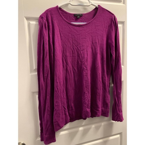 Semantiks Sweaters - Semantiks Light weight fuchsia scoop neck sweater Large